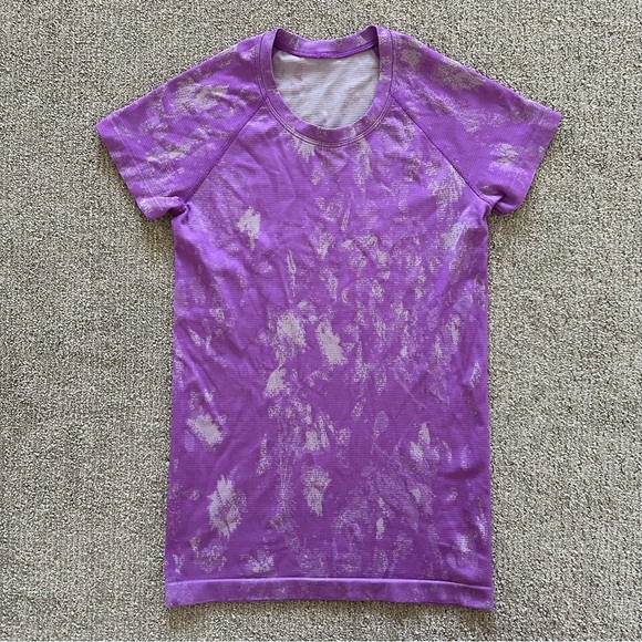 Lululemon Swiftly Purple Tie Dye Short Sleeve Size 6 - Picture 1 of 5
